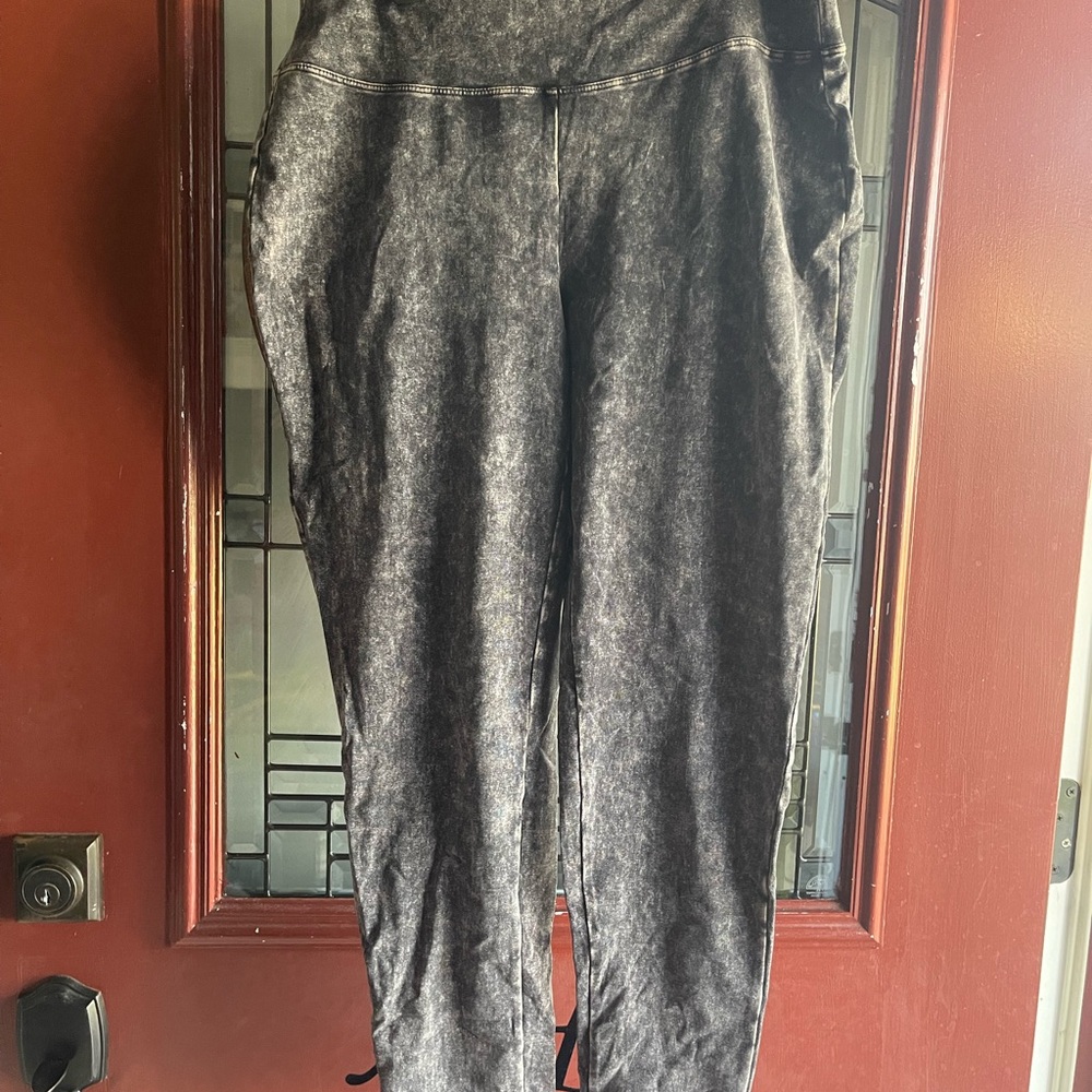 Women's Acid Wash Black Leggings ZENANA SIGNATURE Size 1X